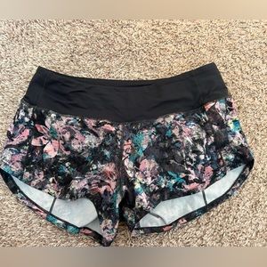 Lululemon Speed Up Short 2.5 inch (Low Rise)